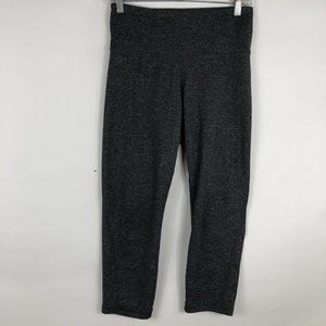 Old Navy Active Capri Pants Women's Size Medium Heather Gray Athletic Training